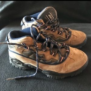 Brooks women hiking boots